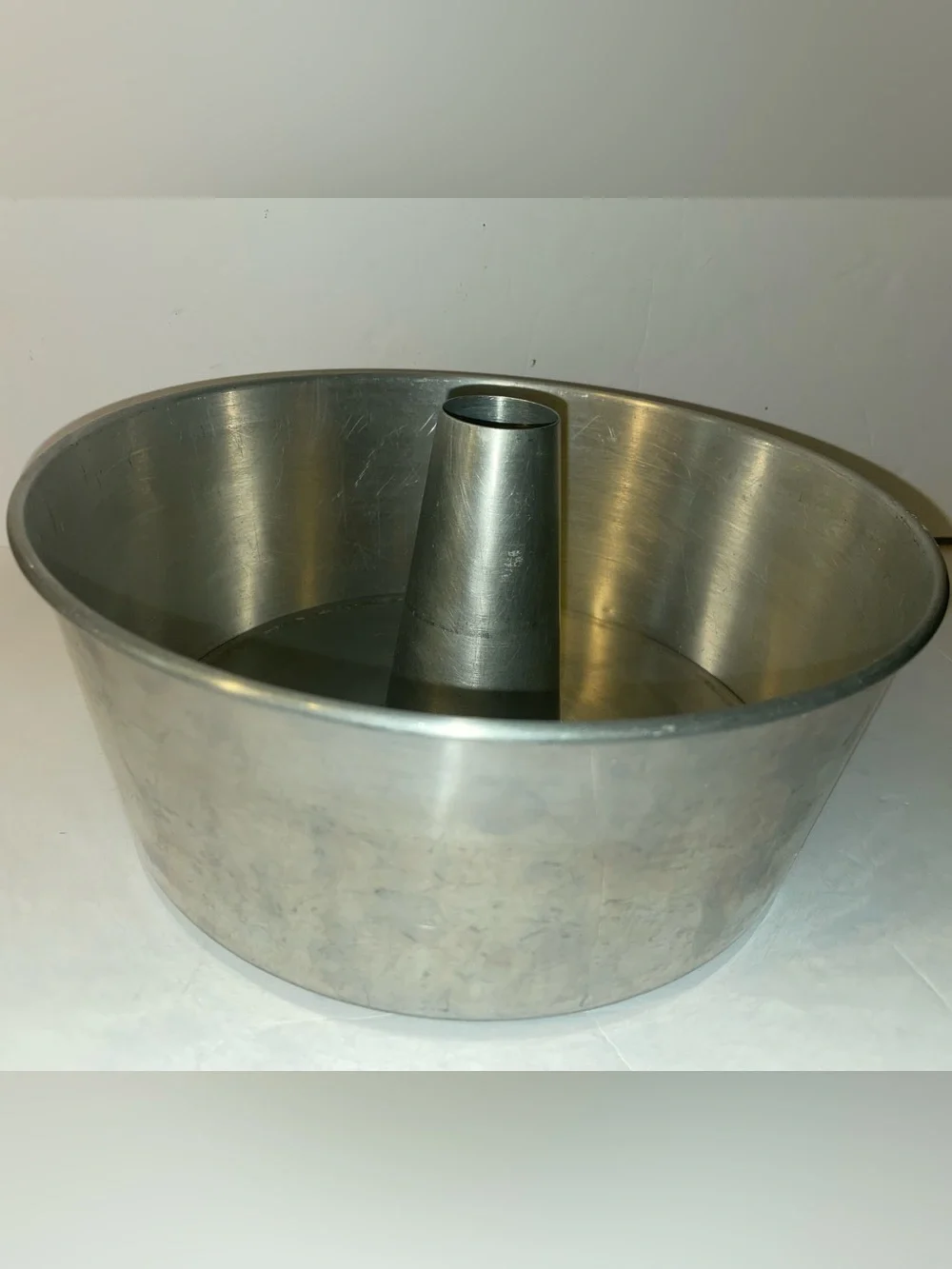 Vintage Sears Maid Of Honor Aluminum 10 x 4 Round Angel Food Cake Pan 2 piece